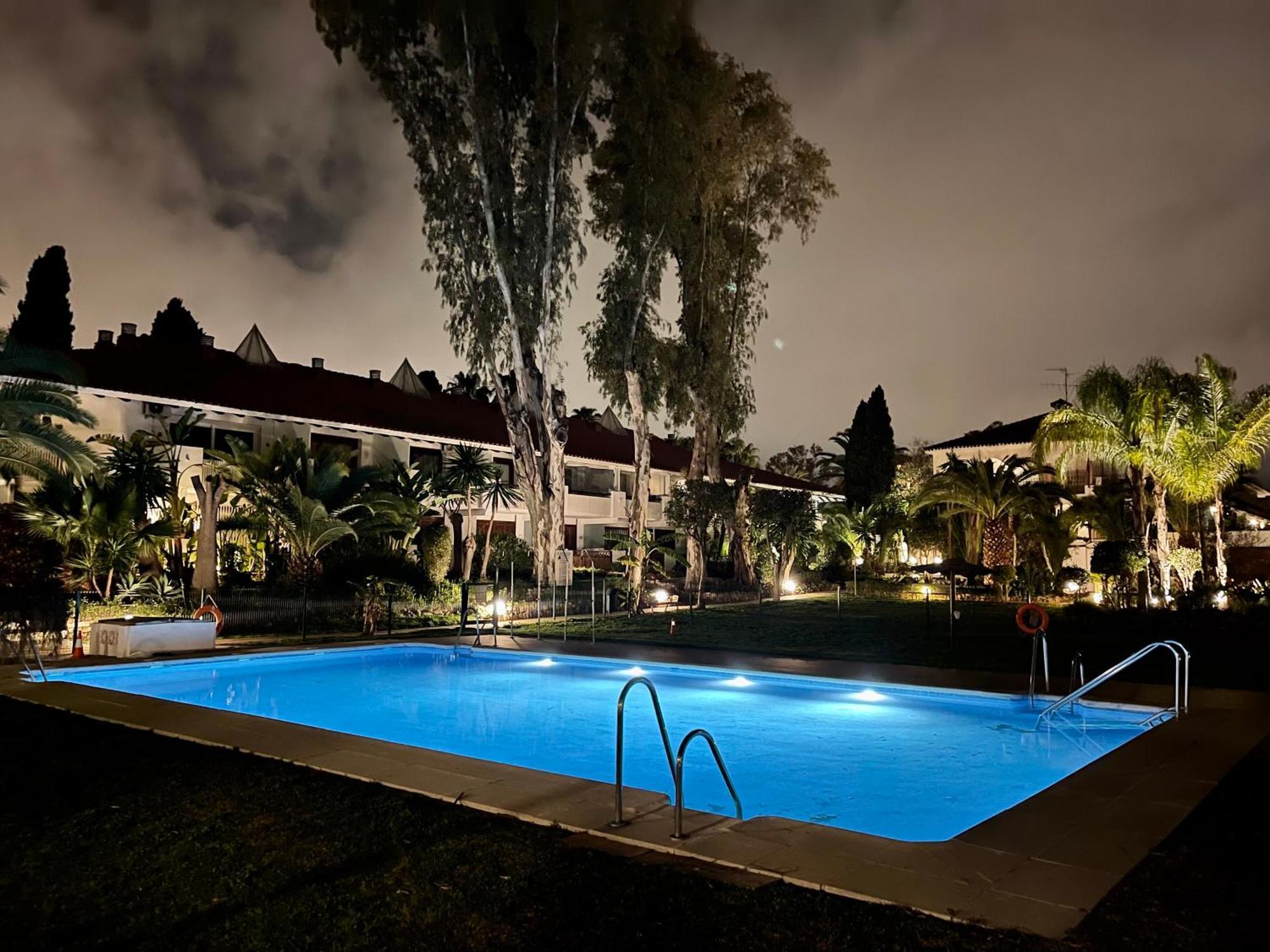 Puerto Banus Crystal Suite Марбелья Экстерьер фото