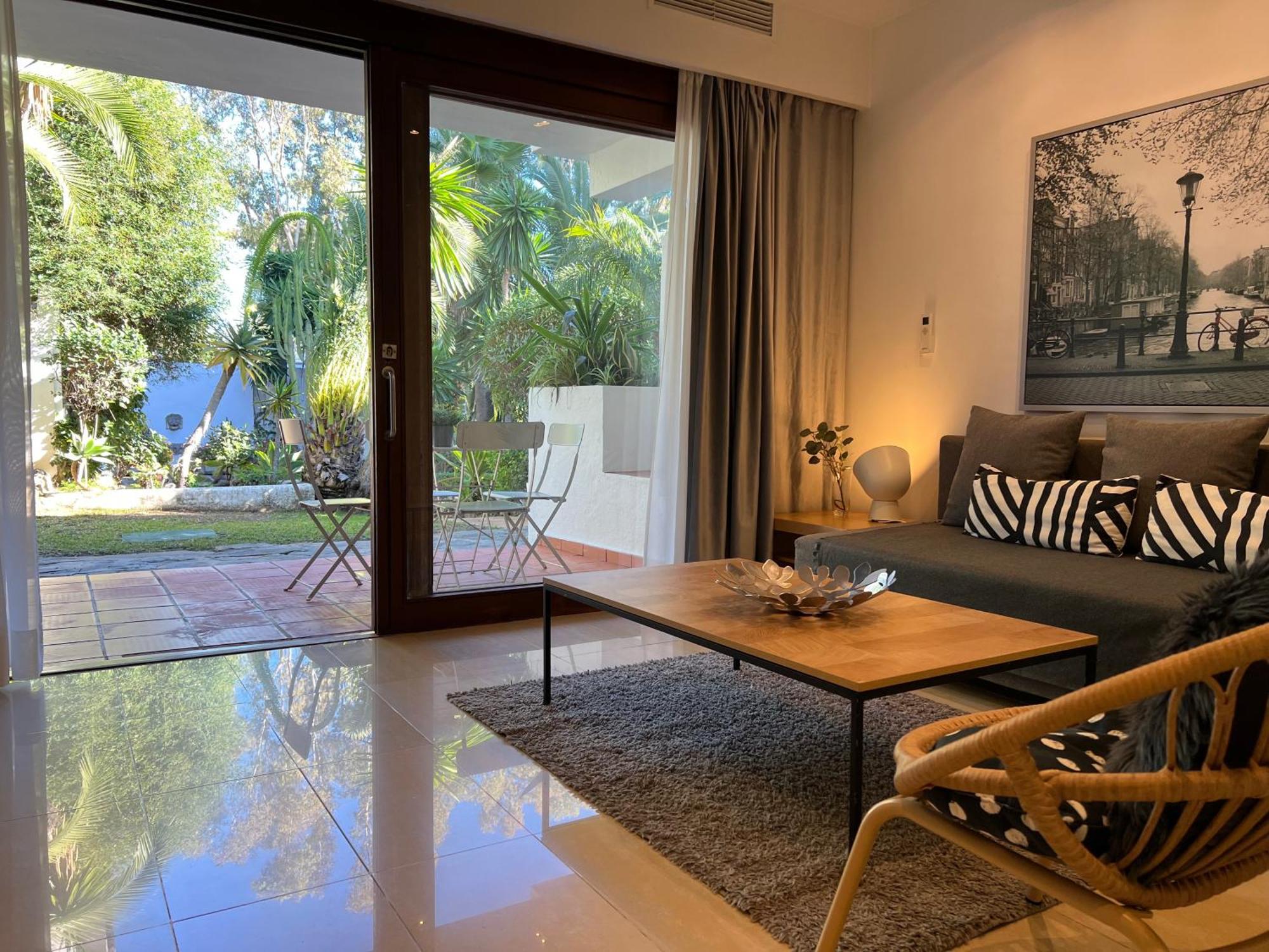 Puerto Banus Crystal Suite Марбелья Экстерьер фото